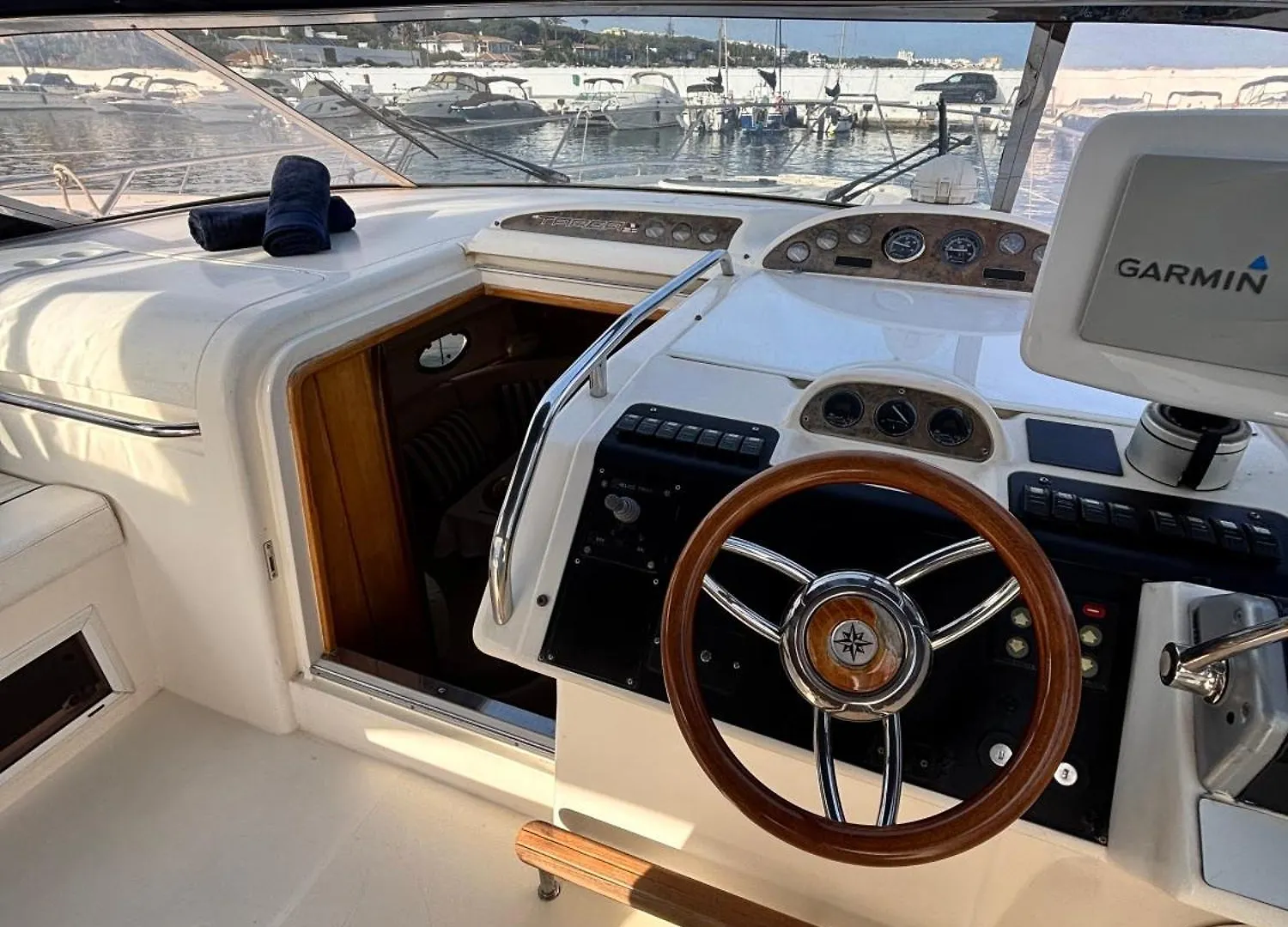 Dormir A Bordo De Un Barco En La Costa Del Sol マルベーリャ スペイン