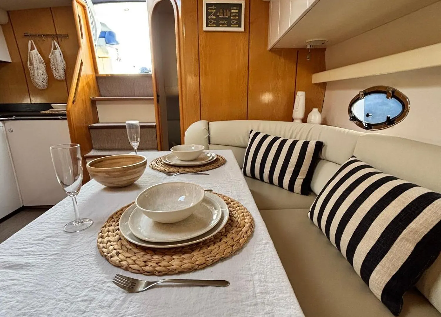 Dormir A Bordo De Un Barco En La Costa Del Sol マルベーリャ 0*,